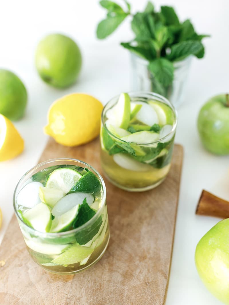 The sweet crispness of apple is accentuated by the sharp, acidic flavor of lime.